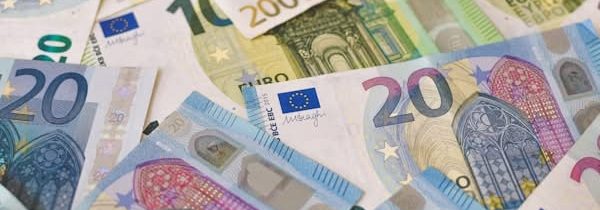 O UZNESENÍ NR SR, ZAVÄZUJÚCOM VLÁDU NEHLASOVAŤ ZA SANKCIEParlament zaviazal vl…