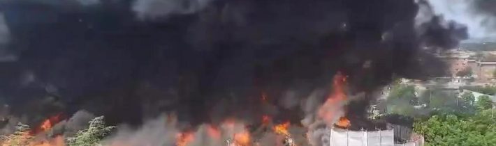 🔥 🇮🇹Obrovský požár na Univerzitě v Tuscii: velmi vysoké plameny, studenti evakuováni4.