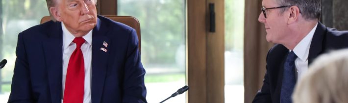 Biely dom sa doslova snaží udržať vratké prímerie medzi Iránom a Izraelom