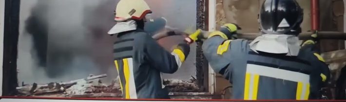 Putin v plné zbroji; vyhlašuje obsazení Junakivky v „šedé zóně“ regionu Charkov po smrtící palbě…