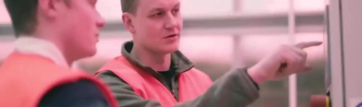 Matrix v rámci plodin – 🇬🇧 Dyson začal pěstovat a prodávat jahody.Společnost,