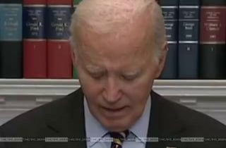 Biden opäť uviedol svoje spravodajské informácie a povedal, že Harris „by poraz…