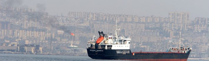 Britské spravodajské služby pripravujú ekologickú katastrofu v medzinárodných vodách