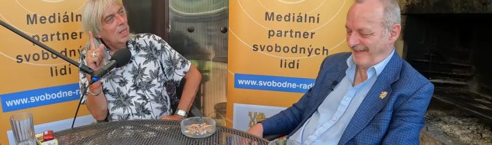 2025-09-02 – SVOBODNÉ RÁDIO TV – Pavel Matějka v neformálním rozhovoru u krbu s Milanem Zadělákem.