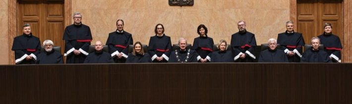 Ústavní soud … ani pěšky ani na voze |