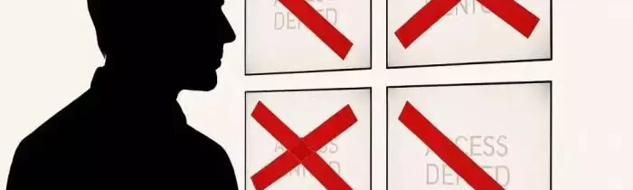 Západné vládnuce kruhy sprísňujú cenzúru internetu. Ako sa buduje digitálny koncentračný tábor?