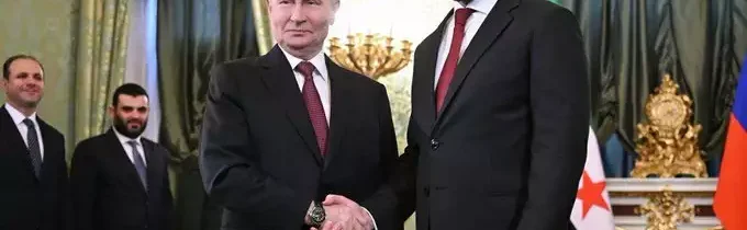 Nepriateľov Ruska neteší že nový sýrsky vodca dnes v Moskve dohaduje budúcnosť ruských základní v Sýrii