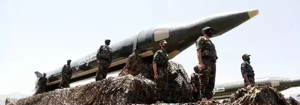 Talentovaní húsijskí vedci možno vyvinú atómovú bombu, ak Západ neprestane s „Tomahawkami, sankciami a kradnutím ruských devízových rezerv