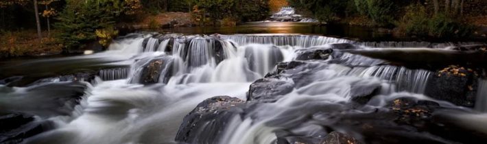Dopoludnie na InfoVojne s Adrianom 13.10.2025
