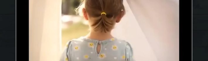 Traja muži v kanadskom Québecu si adoptovali trojročné dievčatko –