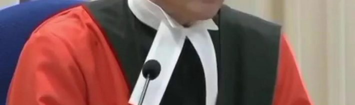 💊🇬🇧 NEHODY – Britský muž odsouzen na 2 roky vězení za komentář