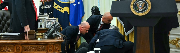 Plně očkovaný manažer farmaceutické korporace zkolaboval během brífinku v Oválné pracovně