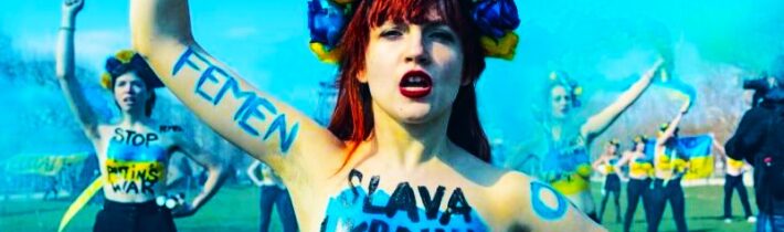 Porošenko 2015: "A vaše děti se budou ve tmě a zimě schovávat po sklepích, zatímco naše děti budou studovat …"