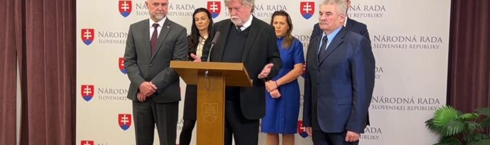 Gašpar: Pokuta 6000 eur pre poslanca vyvedeného zo sály NR SR