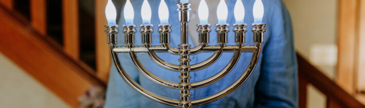 Judaizmus má kritický a otvorený prístup k Biblii, kým kresťanstvo stratilo schopnosť pýtať sa „Prečo“ –