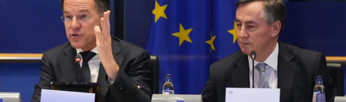 Európa je závislá od USA: Rutteho vyhlásenie rozzúrilo Paríž