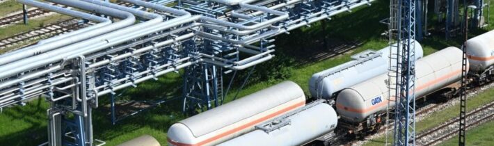 Maďarsko a Slovensko hľadajú trasy pre tranzit ropy