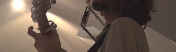 Jan Bružeňák – Písně pro vodu (Adventní setkání v GCKS Zdeňka Hajného 12.12.2015)