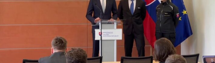 Eštok: Vyhrážky voči školám nie sú internetový žart!