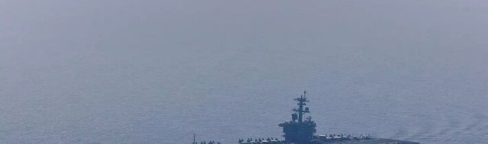 Ruský analytik: Všimli ste si, že v USA zmizla „strana mieru“? Ani nikdy nebola