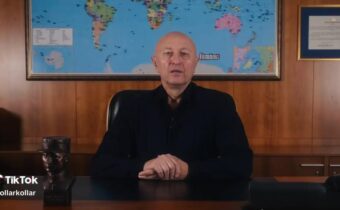 Zoroslav Kollár, jeho poslušný riťolez Šoun a hrobové ticho z poltárskych lesov