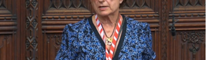 V Snemovni lordov prebieha boj proti možnosti potratu až do narodenia dieťaťa – Barónka Rosa Moncktonová hovorí o barbarstve –