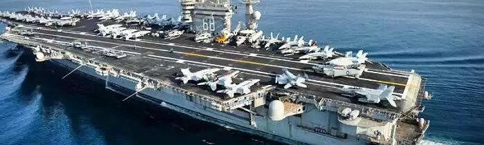 Irán cvičí reálne raketové streľby v Hormuzskom prielive. Chameneí pohrozil USA potopením lietadlovej lode