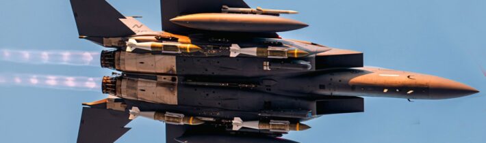 Kuvajtský pilot omylom zostrelil tri americké stíhačky F-15