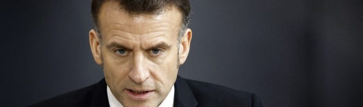 Macronova politika je koreňom zlyhaní Francúzska