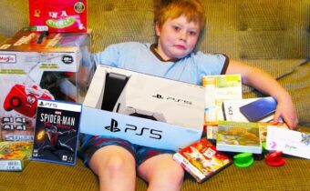 TOP 5 Rozmazlené děti, co se vztekají nad Vánočními dárky