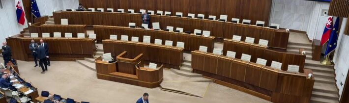 NR SR schôdza o odvolávaní ministra vnútra Eštoka sa neotvorila