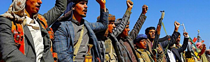 Hútíové plánují zavést poplatek za průjezd lodí Rudým mořem