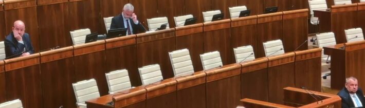 NR SR pokračuje v rozprave k voľbe zo zahraničia