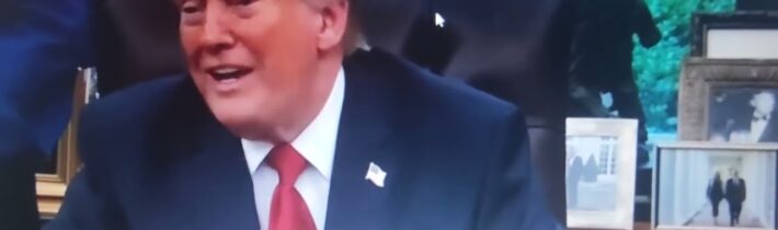 „UKRAJINA JE PORAŽENA!“ Trump hází INFOBOMBU po rozhovoru s Putinem v době, kdy Rusko zvyšuje útoky.