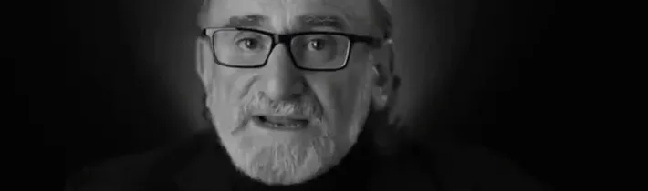 25. Primitiv, jenž má místo mozku motorku