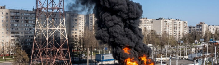 Drony udeřily v Belgorodu. Zásah rozvodny vyvolal požár a výpadky proudu