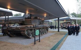 Šokující expozice v Pchjongjangu: Severní Korea ukázala ukořistěné tanky z Ukrajiny