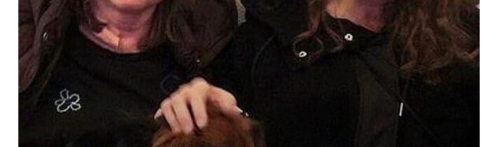 Ked ta kamos zavola na dom a povie ti ze “mame cajky” a ty dojdes a caka ta tam … / Fľuska post 2026-04-29 22:41:41