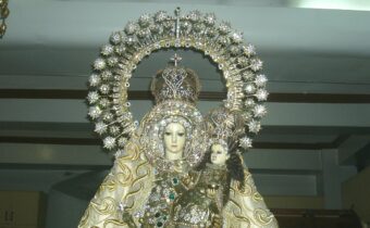 Na Filipínach oslávili 100. výročie korunovácie sochy Panny Márie z Manaoagu. Zjavila sa v roku 1610 a odvtedy vykonala mnohé zázraky –