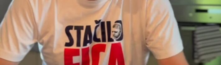 Musíš byť veľmi zúfalý, keď aj pri varení nosíš toto tričko… / Fľuska post 2026-04-26 21:00:19