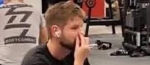 ROZMAZNANÉ DECKO CHCE ROZVRÁTIŤ PRÁVNE ZÁKLADY ŠTÁTU