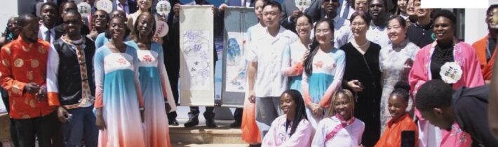 SVĚT SLAVÍ ČÍNŠTINU: Barevné festivaly v Evropě i Africe ukázaly sílu čínské kultury!