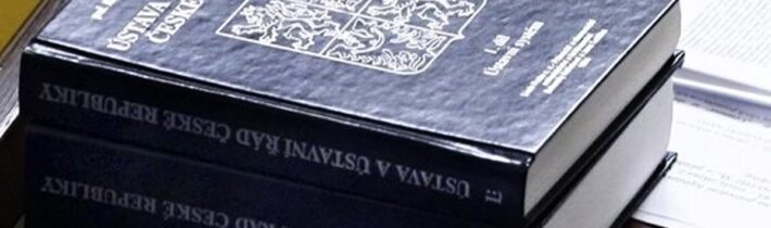 Vondráček vs. Nerudová: Proč je lepší hledat ústavní jistotu než politická gesta |