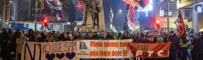 Kto v skutočnosti stojí za študentským protestným hnutím v Srbsku?
