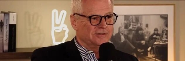 „Nevyměnili mu prášky?“ Kolář u Havla v ráži. Trump pro smích