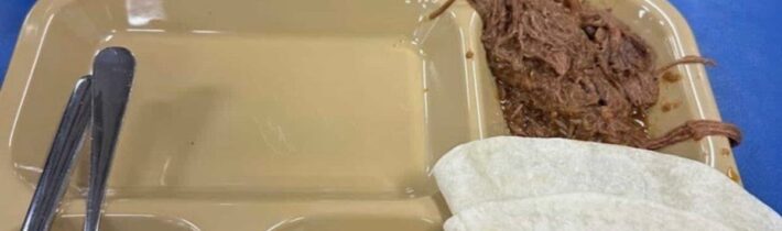 USA Today: Na amerických lodiach na Blízkom východe sa začal nedostatok potravín