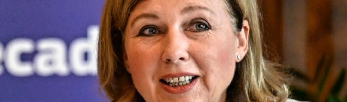 Jak to Jourová s ČT a ČRo nedomyslela |