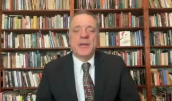 Alexander Mercouris: Ukrajinci o pár mesiacov požiadajú o novú pôžičku