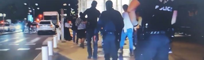 TEL AVIV VYBUCHUJE; masívní protesty se zaměřují na Netanjahua uprostřed obav z kolapsu demokracie..