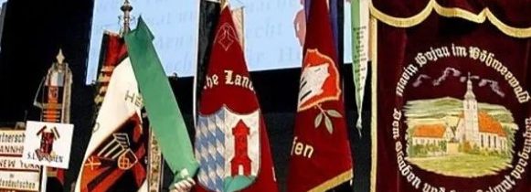 Apel k nekompromisnímu vyšetření sjezdu „sudetoněmeckého“ spolku – INFOKURÝR